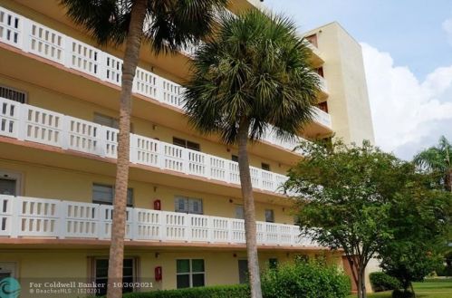 131 3rd Ave, Dania Beach, FL 33004-3749