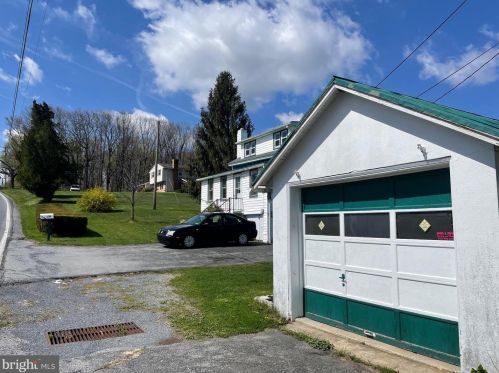 1274 Leesport Rd, Dauberville, PA 19533-9314