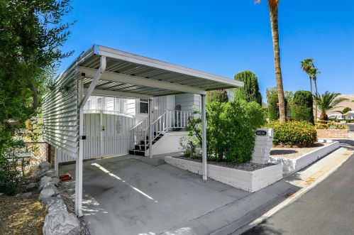 69556 Midpark Dr, Desert Hot Springs, CA 92241-8710