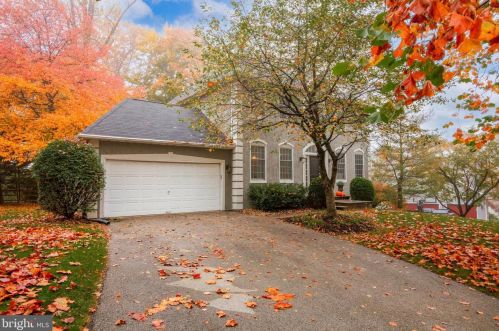 107 Chinaberry Dr, Miquon, PA 19444-2322