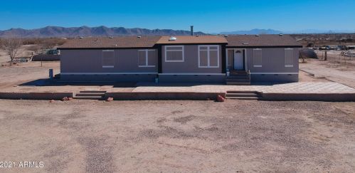 9893 Thornton Rd, Casa Grande, AZ 85193-7489