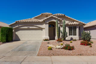 1692 Stanford Ave, Gilbert, AZ 85233-2904