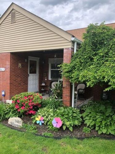 1601 Alcoa Dr, New Kensington, PA 15068-4053