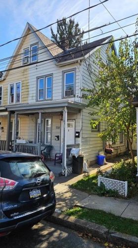 728 Jackson St, Easton, PA 18042-3467