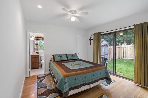 14 Boulder Rdg, Danbury CT  06811-3144 exterior