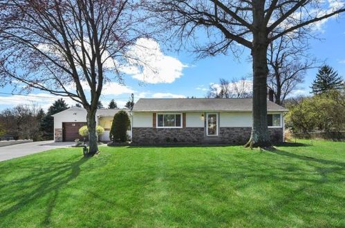 155 Emmet Dr, Beaver Falls, PA 15010-1667
