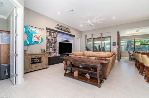 2402 50 St, Cape Coral FL  33914-6792 exterior