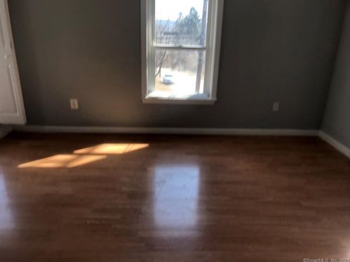 1450 Highland Ave, Waterbury CT  06708-2757 exterior