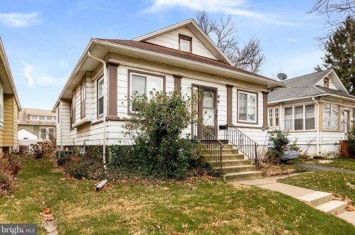 348 Nicholson Rd, Camden, NJ 08106-1062