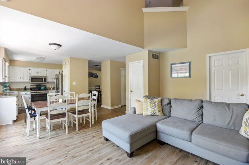 144 Sandhurst Dr, Mount Laurel NJ  08054-6213 exterior