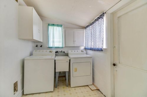 1501 Grove St, San Diego CA 92102-1439 exterior