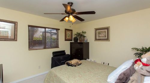 20 Crestwood Cir, Lehigh Acres FL 33936-5900 exterior