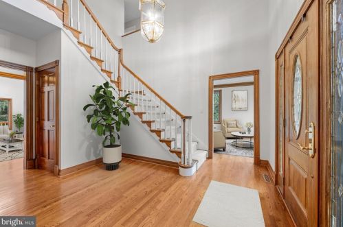 109 Hawthorne Ct, Hockessin, DE 19707-1800