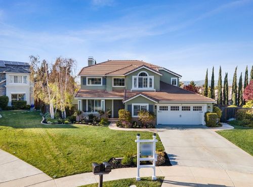 2225 Quail Bluff Ct, San Jose, CA 95121-3210