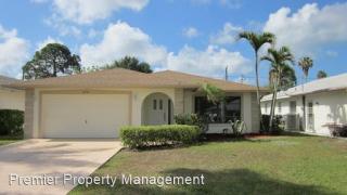 670 103rd Ave, Naples, FL 34108-3219