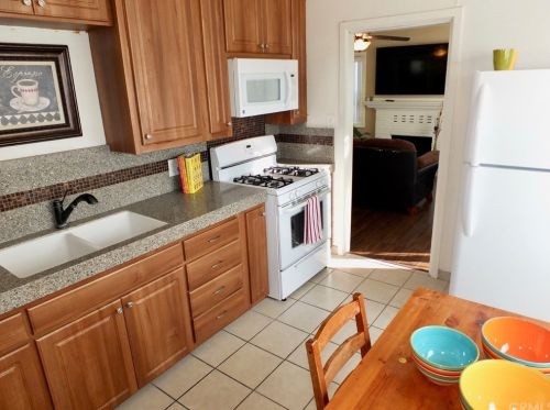 6208 Ibbetson Ave, Lakewood, CA 90713-1046