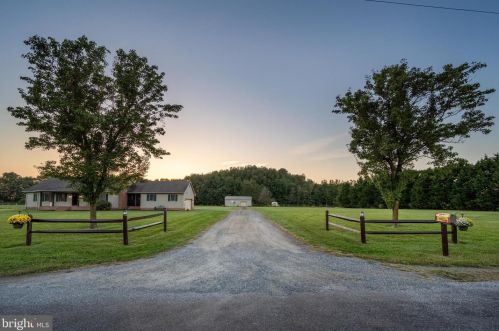 55 Lobo Rd, Harrington, DE 19952-4244