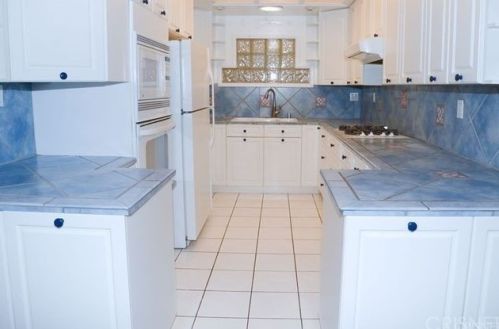 26720 Oak Garden Ct, Santa Clarita, CA 91321-1435