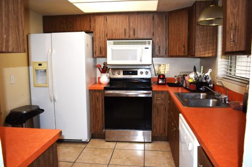 213 Eyerly Ave, Fort Pierce, FL 34983-2583