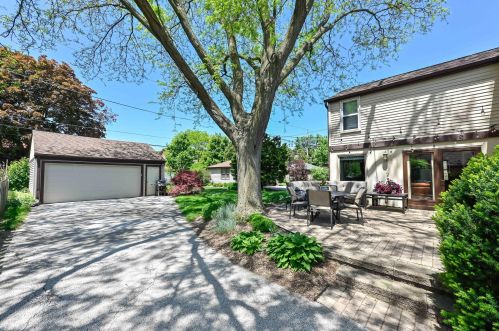 441 Story Pkwy, Milwaukee, WI 53208-3622