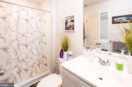 20602 Smithfield Cir, Slaughter Beach DE  19963 exterior