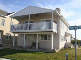 127 Trenton Ave, Wildwood Crest, NJ 08260-1042