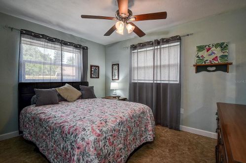 2579 60th Ave, Saint Petersburg FL  33712-5219 exterior
