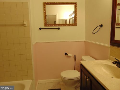 14833 Winding Loop, Woodbridge VA  exterior