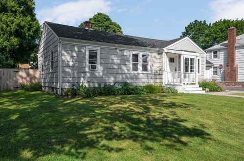 268 Ronald Ave, Cumberland, RI 02864-4627