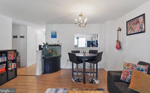 18 Greenway Ln, Dover DE  19904-6588 exterior