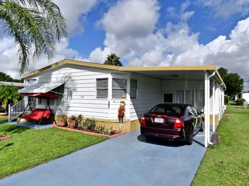 570 Barb Ann Ln, Fort Pierce, FL 34952-7939
