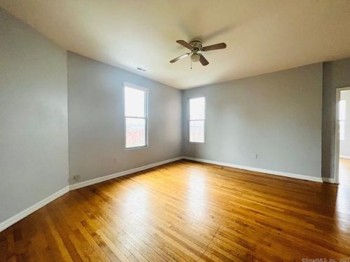 162 William St, Bridgeport CT  06608-2139 exterior