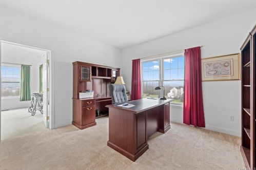 204 Roosevelt Dr, Poughquag NY  12570-5244 exterior