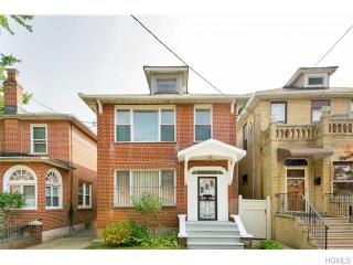 1070 Waring Ave, Bronx, NY 10469-4426