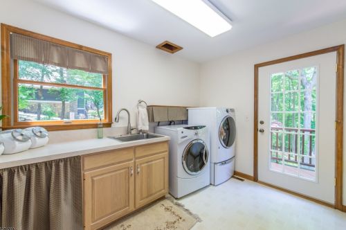 39 Pheasant Run, Kinnelon NJ  07405-3022 exterior
