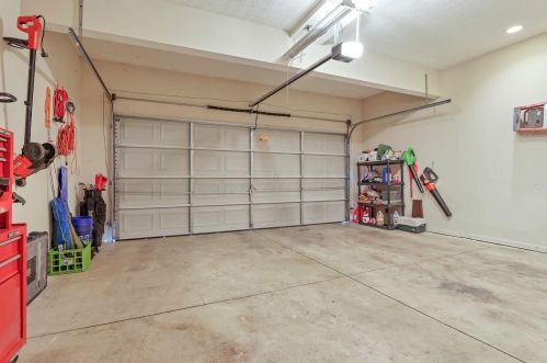 3090 Longridge Way, Darbydale OH  43123-9772 exterior