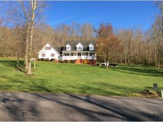 113 Mossey Creek Dr, Kingston, TN 37763-5247