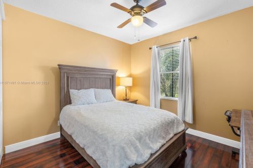 13119 29 St, Hollywood FL  33027-3837 exterior
