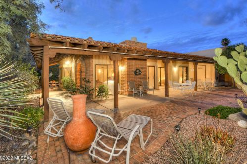 8460 Coral Ridge Loop, Tucson, AZ 85704-0912