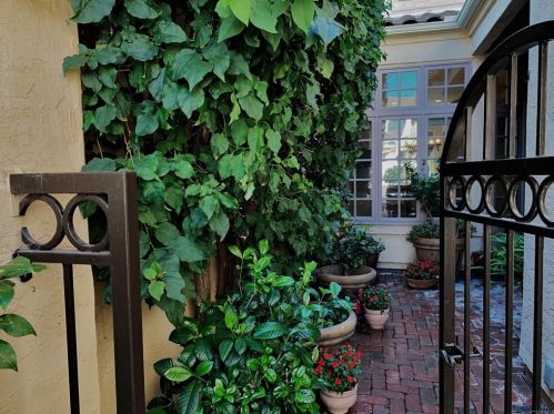 16006 Via Galan, Rancho Santa Fe, CA 92091-4023