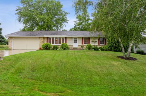 3151 Kristine Ln, West Bend, WI 53090-8650