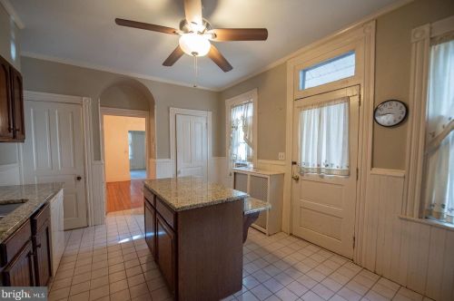 324 New St, Lancaster PA  17602-2051 exterior