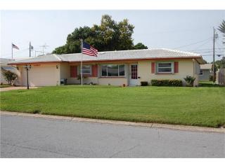 10997 91st Ave, Largo, FL 33772-3704