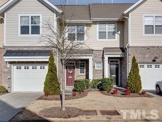 10130 Lynnberry Pl, Raleigh, NC 27617-8223