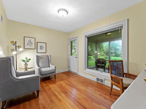 4114 Lk Dr, Milwaukee WI 53211-1719 exterior