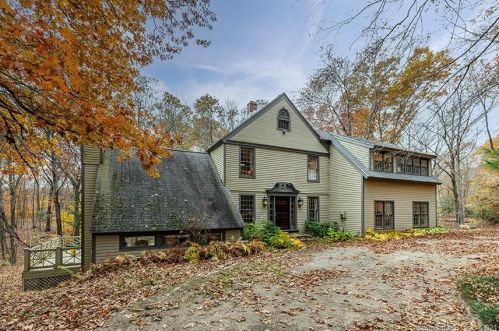 145 Cross Brook Rd, Woodbury, CT 06798-1507
