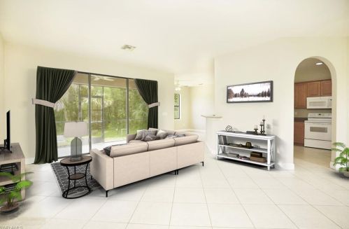 4685 22nd Ave, Naples, FL 34117-9310