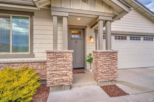 1953 San Miguel Ave, Santa Rosa, CA 95403