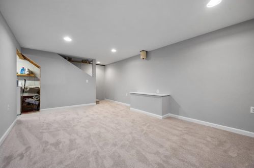 37 Plant St, Cumberland RI  02864-1910 exterior