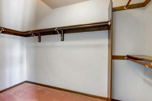 5339 Cambridge Ln, Milwaukee WI 53221-3237 exterior